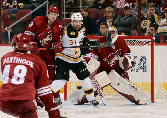 Arizona Coyotes vs. Boston Bruins at Gila River Arena