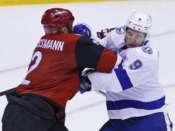 Arizona Coyotes vs. Tampa Bay Lightning at Gila River Arena