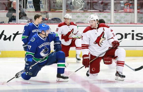 Arizona Coyotes vs. Vancouver Canucks at Gila River Arena