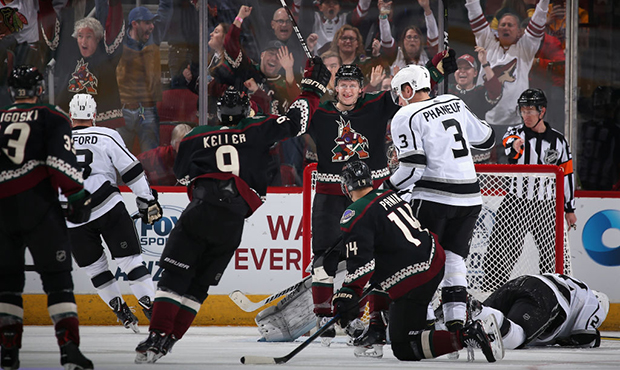 Arizona Coyotes vs. Pittsburgh Penguins at Gila River Arena